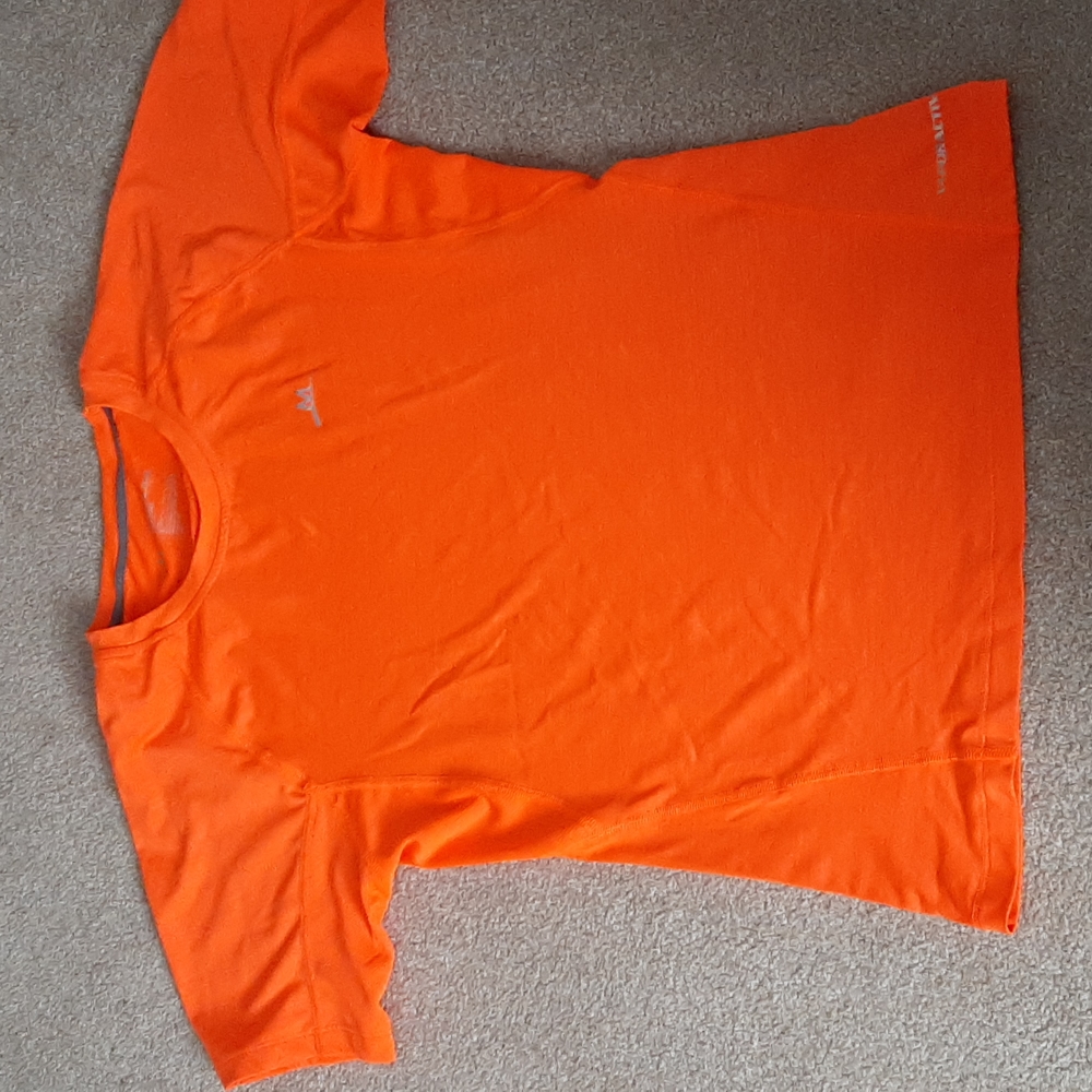 Mens athletic t-shirt